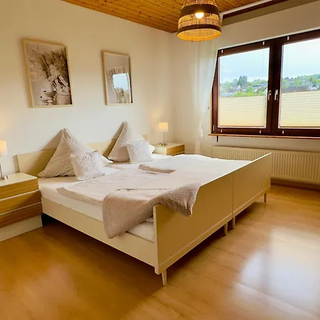 Ruhige Landhauswohnung In *